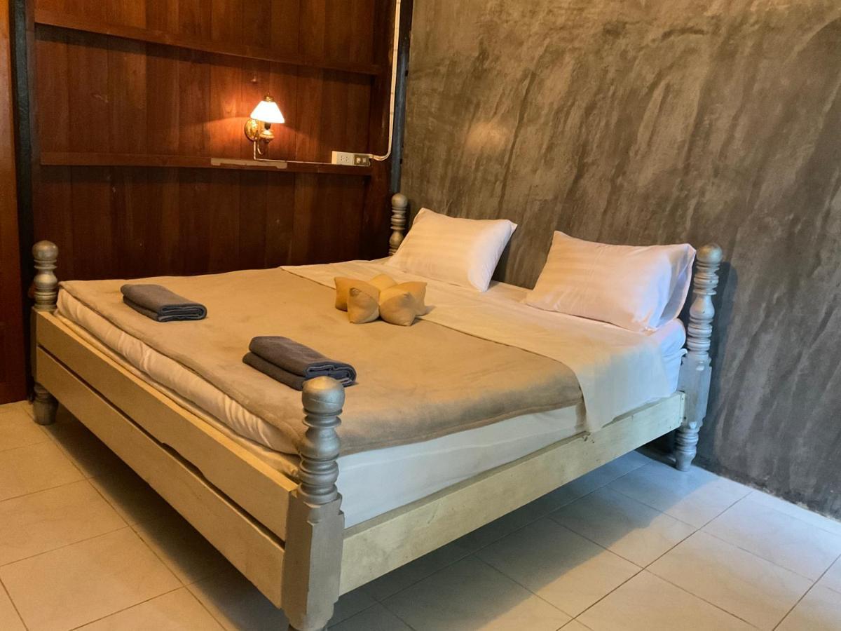 Kwanlah Homestay Mae Chaem Exterior foto